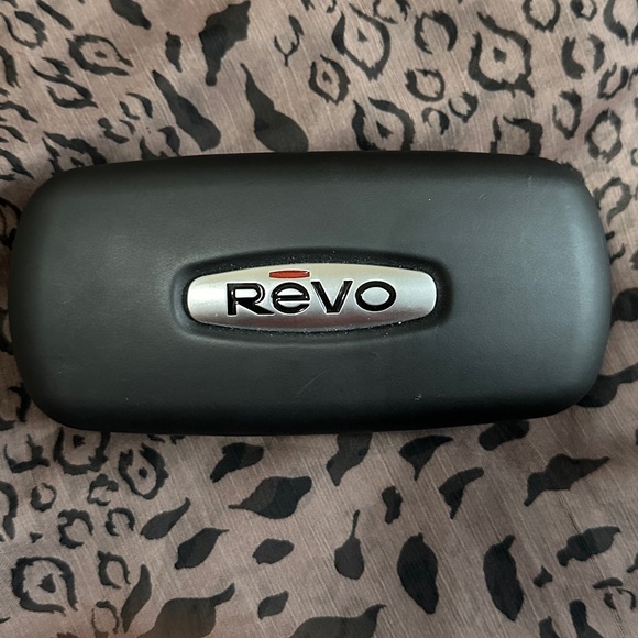 Like new Revo Sunglass